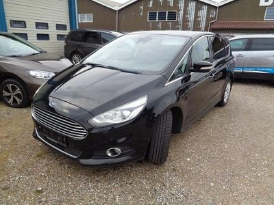 Usata Ford S-MAX Titanium 179 CV (131 kW) 2016 Nero Monovolume