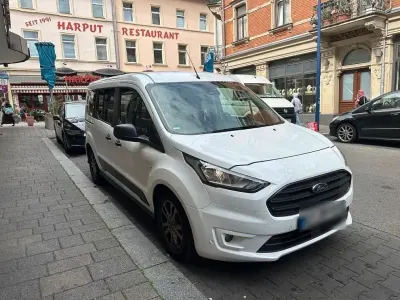 Gebraucht Ford Tourneo Active 101 PS (74 kW) 2021 Weiß Van / Kleinbus