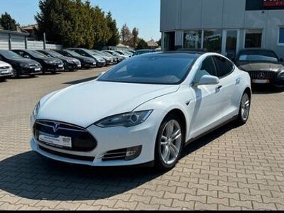 gebraucht Tesla Model S 85 * alcantara* Super charging free*