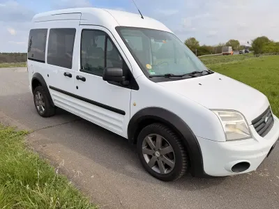 Gebraucht Ford Tourneo Connect Trend 110 PS (80 kW) 2010 Weiß Van / Kleinbus