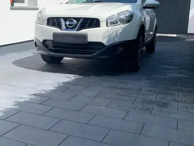 Gebraucht Nissan Qashqai 141 PS (103 kW) 2010 Weiß SUV