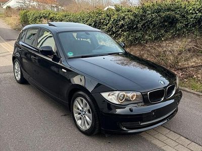 Gebraucht BMW 116 120 PS (88 kW) 2011 Schwarz Kleinwagen