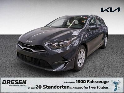 Gebraucht Kia Ceed Sportswagon Vision 140 PS (102 kW) 2025 H8g) pentametal met. (grau Kombi