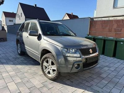 Begagnad Suzuki Grand Vitara 129 HK (94 kW) 2006 Grå SUV