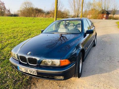 Second-hand BMW 523 170 CP (125 kW) 1998 Albastru Berlinǎ
