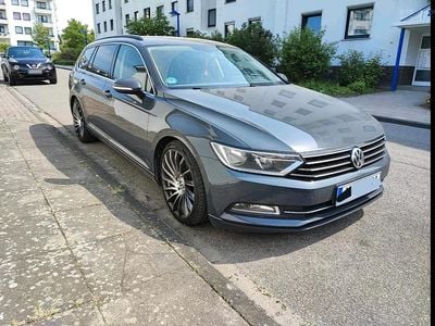 Gebraucht VW Passat R 150 PS (110 kW) 2017 Grau Kombi