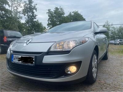 Silber Gebraucht 2012 Renault Mégane GrandTour Kombi | 3.500 € (Fairer Preis)