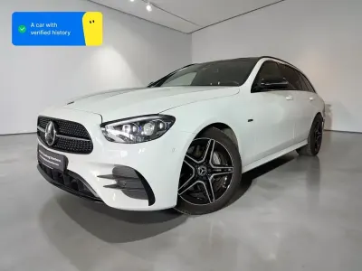Gebraucht Mercedes E300 AMG line 194 PS (142 kW) 2020 Weiß Limousine