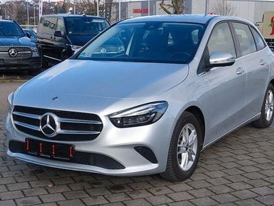 Usata Mercedes B200 Business 163 CV (119 kW) 2019 Argento Monovolume