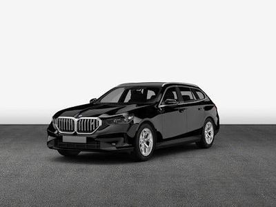 Nuova BMW i5 Performance 250 kW (340 CV) 2026 Nero Station wagon