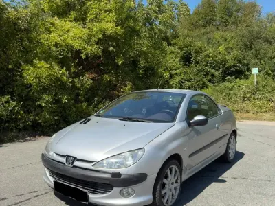 Gebraucht Peugeot 206 CC 136 PS (100 kW) 2001 Grau Cabrio