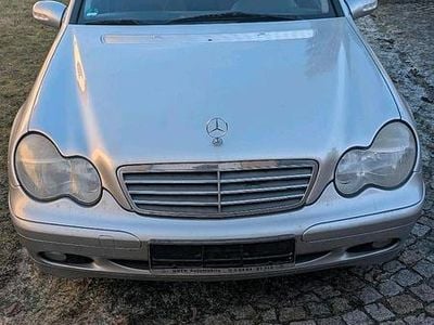 Silber Gebraucht 2003 Mercedes 190 Limousine | 1.000 €