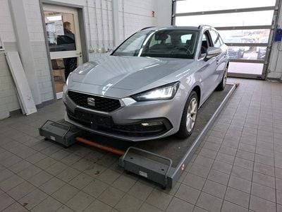 Second-hand Seat Leon Style 150 CP (110 kW) 2024 Argintiu Break