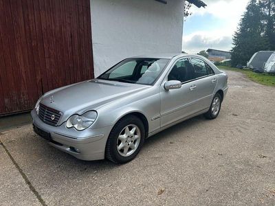 Mercedes C200