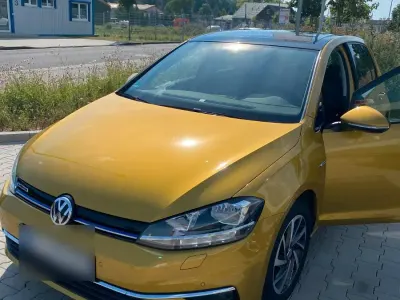 Gebraucht VW Golf VII Sound 130 PS (95 kW) 2018 Gelb Limousine