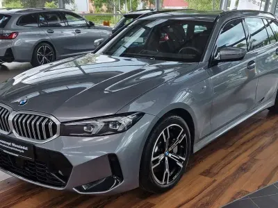 Gebraucht BMW 330 M Sport 245 PS (180 kW) 2025 Grau Limousine