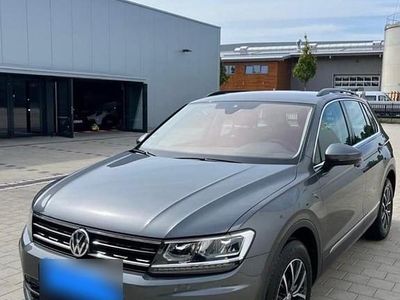 Gebraucht VW Tiguan 150 PS (110 kW) 2018 Grau SUV