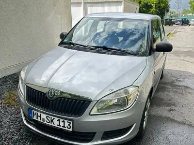 Gebraucht Skoda Fabia Cool Edition 60 PS (44 kW) 2010 Silber Limousine