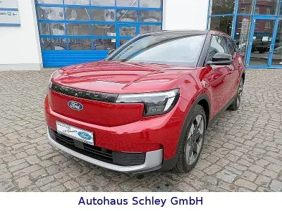 Używany Ford Explorer Premium 210 kW (286 KM) 2024 Czerwony SUV