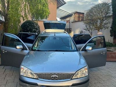 Usata Ford Mondeo Ghia 125 CV (91 kW) 2007 Argento Station wagon