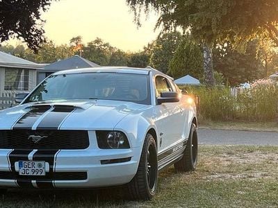 Gebraucht Ford Mustang 205 PS (150 kW) 2005 Weiß Coupé