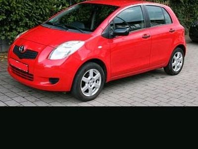 Gebraucht Toyota Yaris 69 PS (50 kW) 2007 Rot Kleinwagen