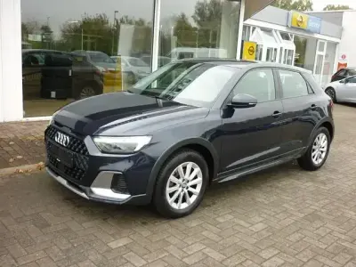 Gebraucht Audi A1 Basis 96 PS (70 kW) 2020 Schwarz SUV
