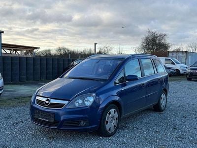 Blau Gebraucht 2006 Opel Zafira Edition Van / Kleinbus | 850 € (Guter Preis)