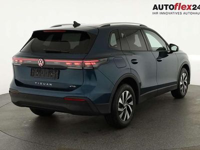 Nightshadeblue metallic Neu 2025 VW Tiguan Life SUV | 39.245 € (Superpreis)