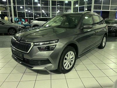 Grau Gebraucht 2023 Skoda Kamiq Style SUV | 19.999 € (Guter Preis)