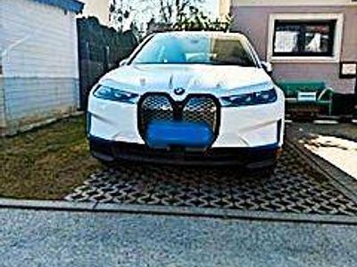 Gebraucht BMW iX 239 kW (326 PS) 2023 Weiß SUV