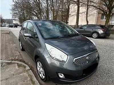 Gebraucht Kia Venga 90 PS (66 kW) 2010 Grau Kleinwagen