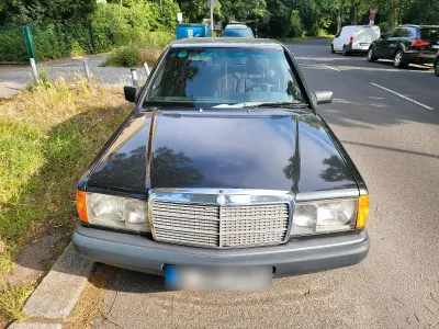 Gebraucht Mercedes 190 132 PS (97 kW) 1988 Limousine