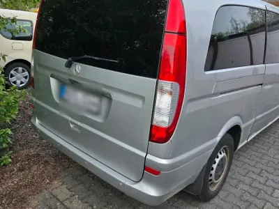 Używany Mercedes Viano 224 KM (164 kW) 2010 Srebrny Minivan