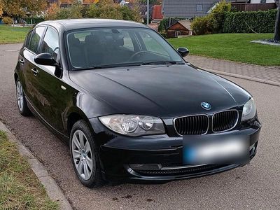 Gebraucht BMW 116 122 PS (89 kW) 2007 Schwarz Kleinwagen