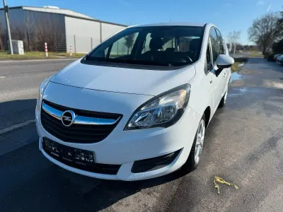Gebraucht Opel Meriva Edition 110 PS (80 kW) 2015 Weiß Van / Kleinbus