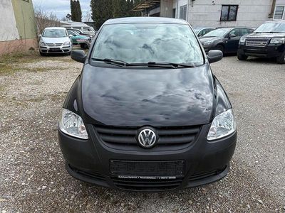 Gebraucht VW Fox Basis 54 PS (39 kW) 2009 Schwarz Kleinwagen
