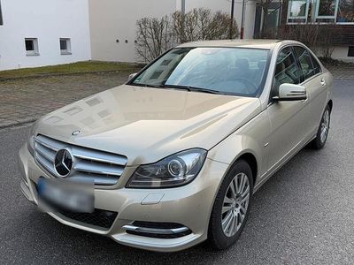 Gebraucht Mercedes C200 184 PS (135 kW) 2011 Beige Limousine