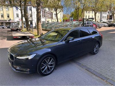 Second-hand Volvo V90 Momentum 190 CP (139 kW) 2017 Gri Break