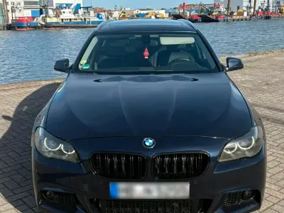 Gebraucht BMW 525 M Sport 204 PS (150 kW) 2010 Blau Kombi