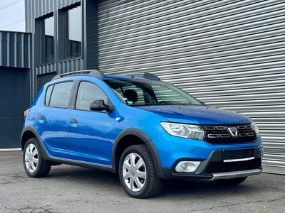 Gebraucht Dacia Sandero Celebration 90 PS (66 kW) 2019 Blau Kleinwagen