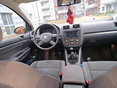 Gebraucht VW Golf V 105 PS (77 kW) 2005 Andere farben Kleinwagen