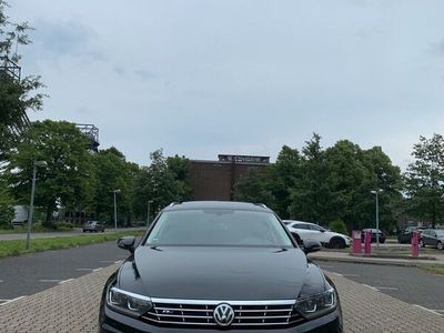 gebraucht VW Passat Variant R-Line Highline DSG