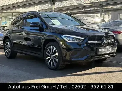 Brugt Mercedes GLA180 Progressive 160 HK (117 kW) 2021 Sort SUV