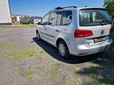Gebraucht VW Touran 105 PS (77 kW) 2010 Silber Van / Kleinbus