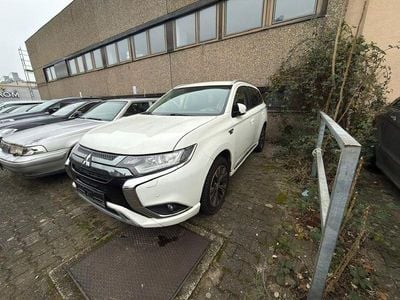 Mitsubishi Outlander P-HEV