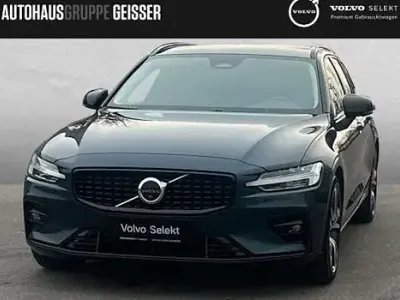 Gebraucht Volvo V60 Plus 197 PS (144 kW) 2025 Denim blue Kombi