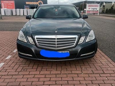 Gebraucht Mercedes E220 170 PS (125 kW) 2010 Grau Limousine