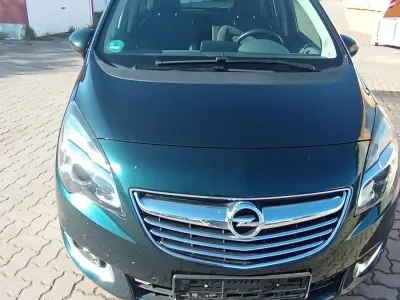 Begagnad Opel Meriva 2014 Grön Minibuss
