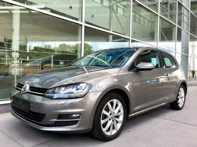 Gebraucht VW Golf VII Highline 125 PS (91 kW) 2015 Grau Limousine